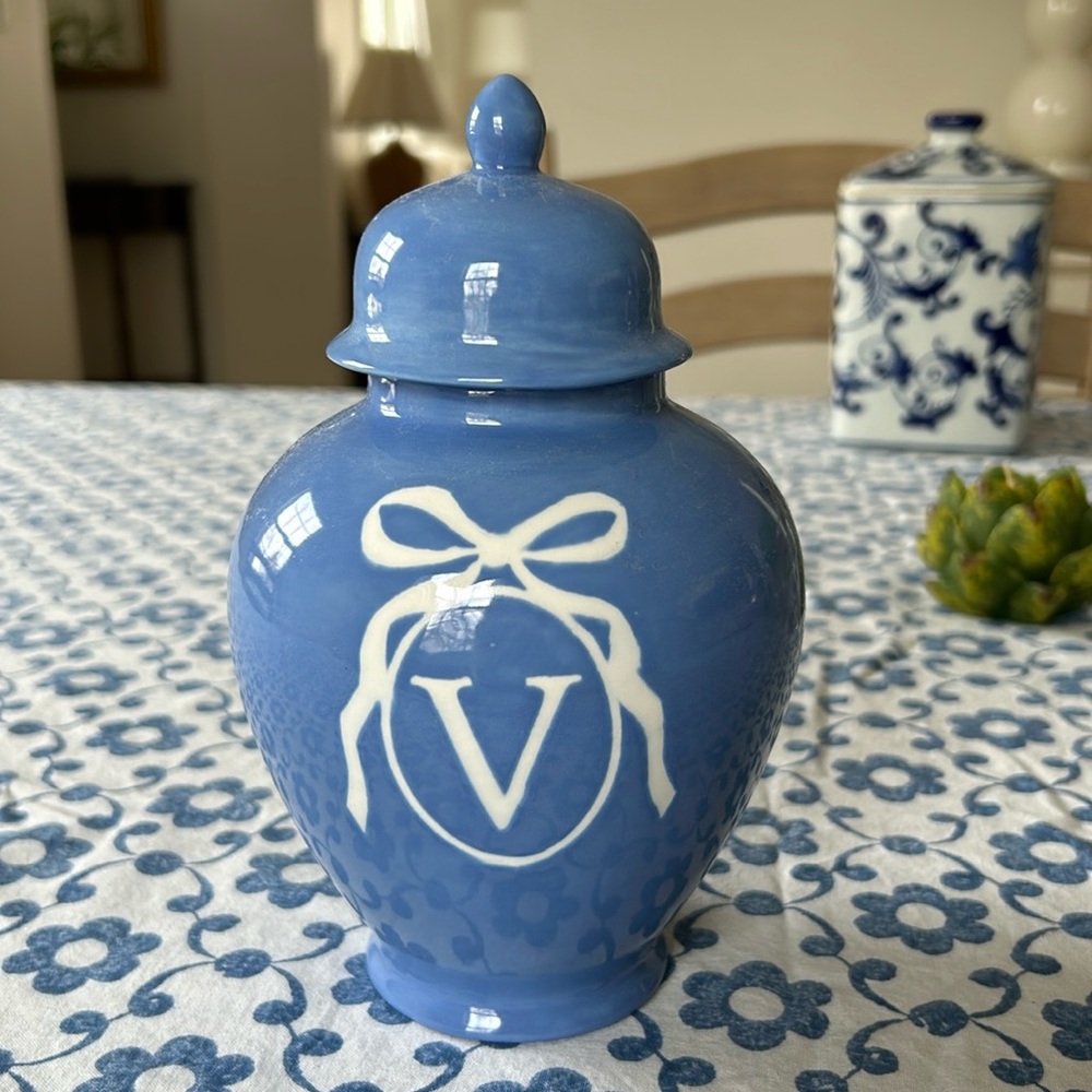Blue ginger jar w. Letter V on it!